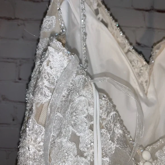 NEW Mori Lee Ailani Ivory Bridal Gown Wedding Dress Style 5873 Size 10 - Picture 9 of 16